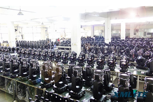户外灯光产品：LED 19颗15W防水变焦PAR灯
